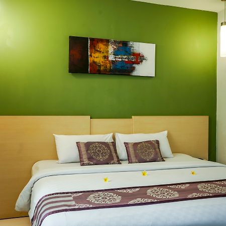 Lombok Plaza Hotel And Convention Матарам Екстериор снимка