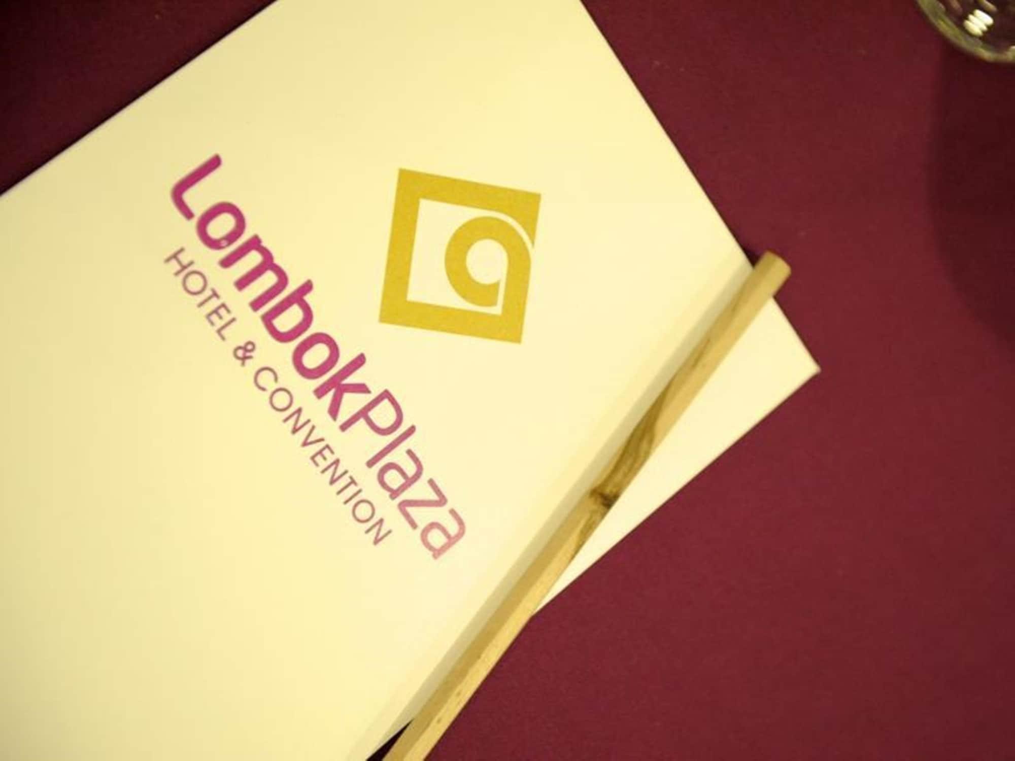 Lombok Plaza Hotel And Convention Матарам Екстериор снимка