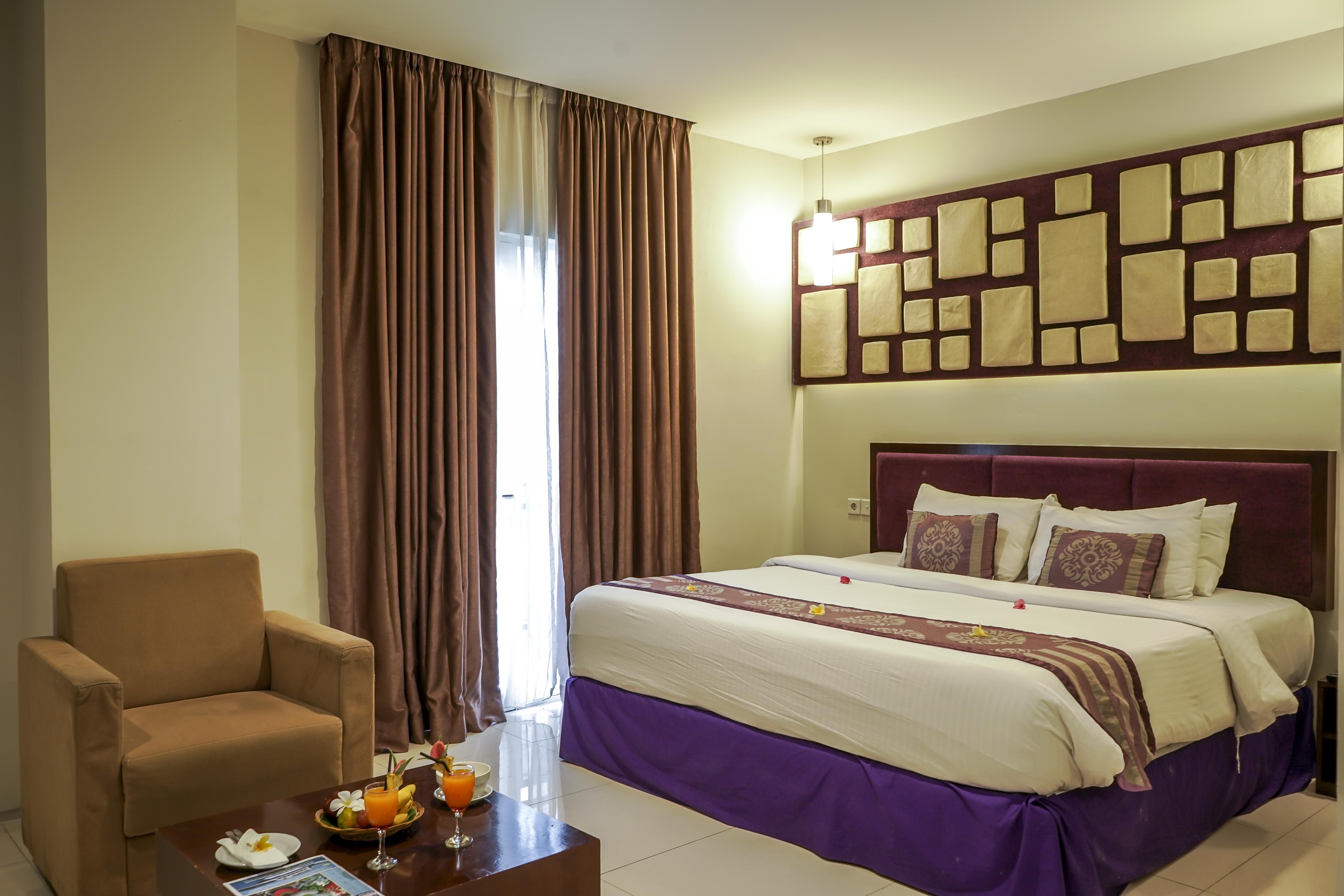 Lombok Plaza Hotel And Convention Матарам Екстериор снимка