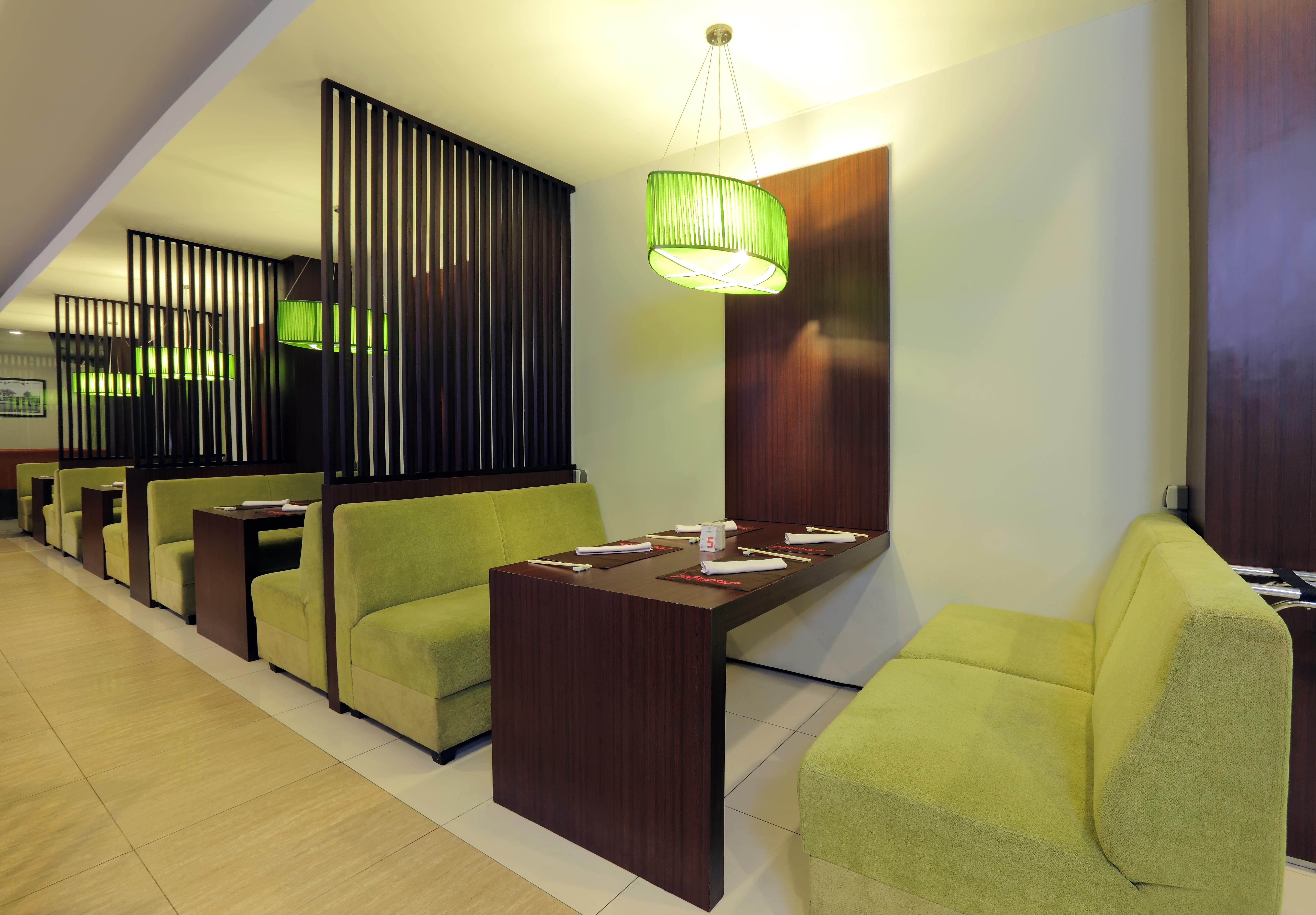 Lombok Plaza Hotel And Convention Матарам Екстериор снимка