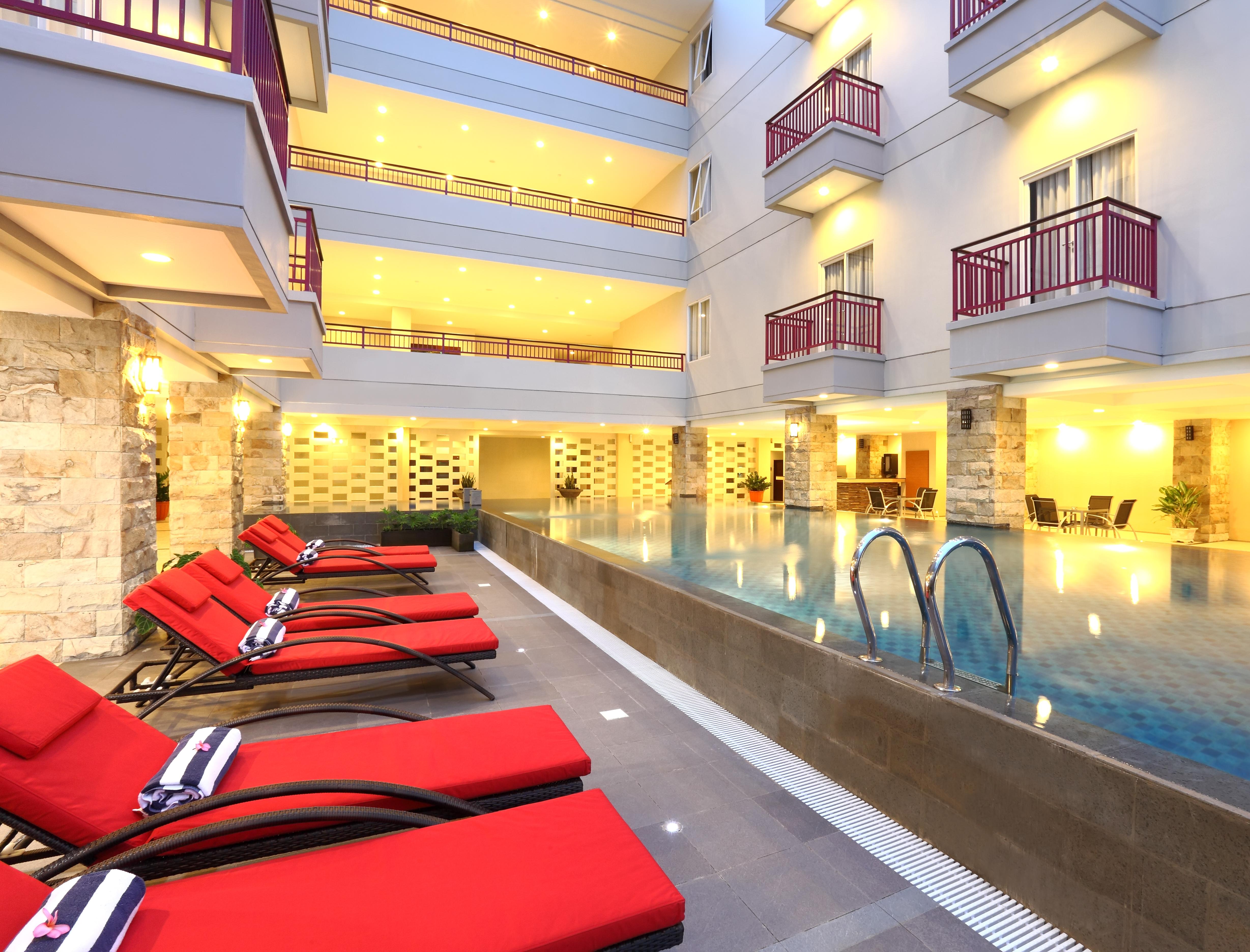 Lombok Plaza Hotel And Convention Матарам Екстериор снимка