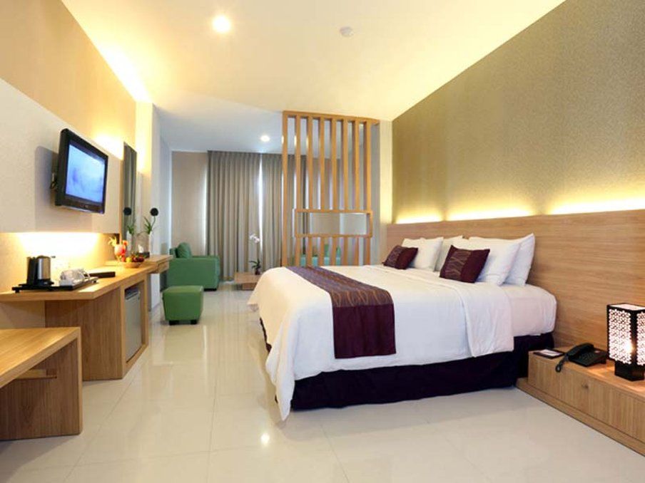 Lombok Plaza Hotel And Convention Матарам Екстериор снимка